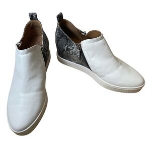 Susina Womens Adara Pu Wedge Sneakers White Snakeskin Zip‎ Size 10m